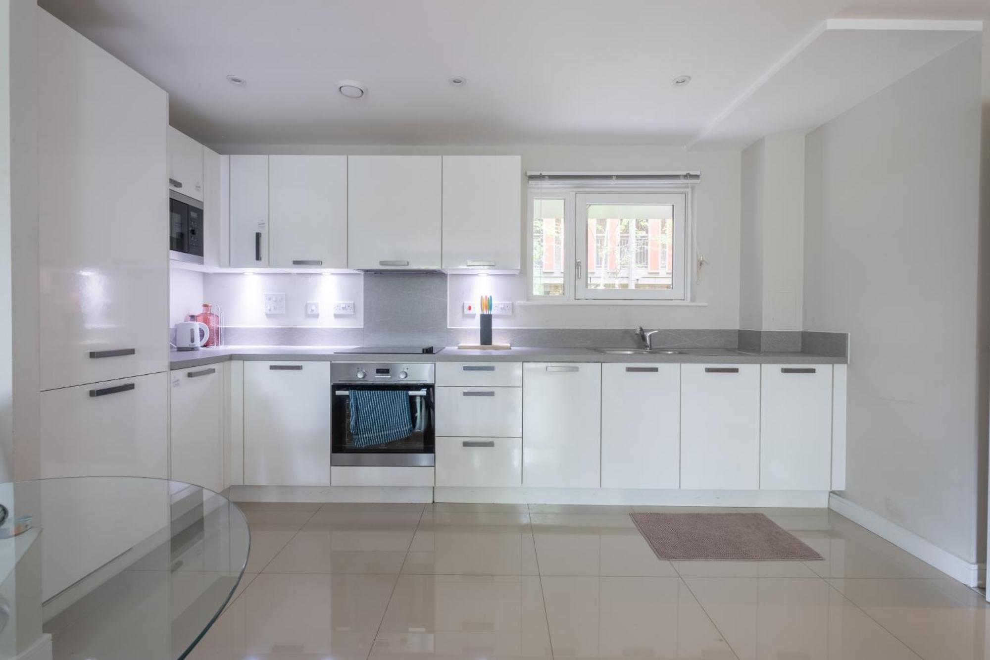 Brand New London Flat With Car Park Appartement Buitenkant foto