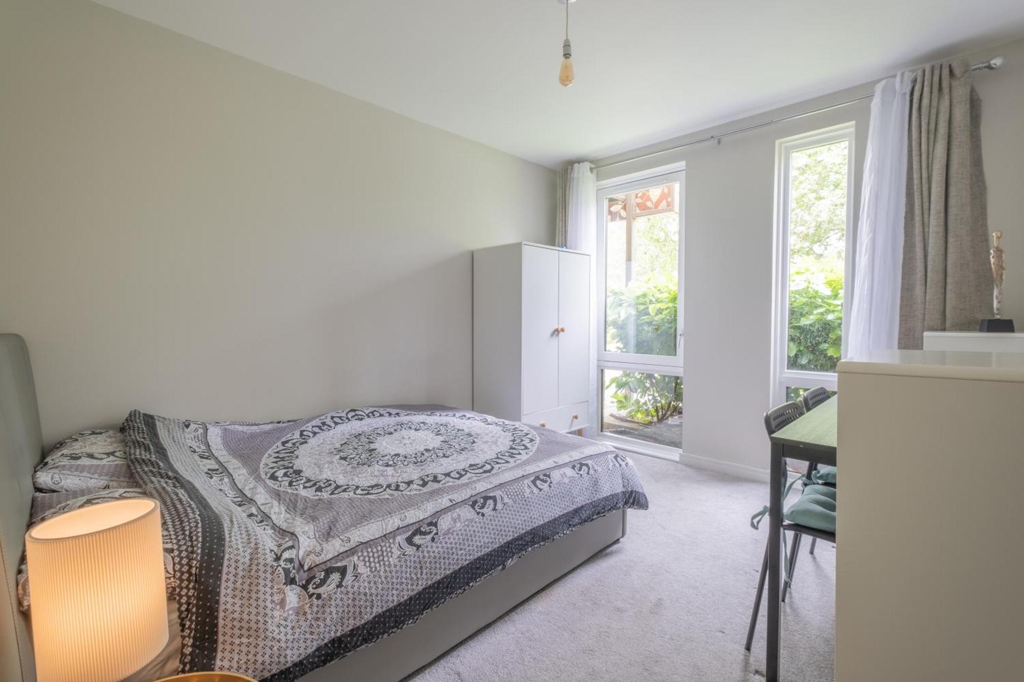 Brand New London Flat With Car Park Appartement Buitenkant foto